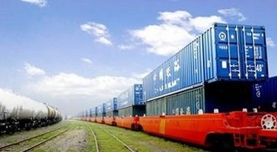 烏魯木齊至俄羅斯新西伯利亞和伊爾庫茨克鐵路運輸班列 貨物進(jìn)出口的高效通道