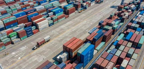 中國(guó)再創(chuàng)外貿(mào)新紀(jì)錄 2021年貨物進(jìn)出口規(guī)模突破6萬(wàn)億美元，成為全球經(jīng)濟(jì)復(fù)蘇的強(qiáng)勁引擎